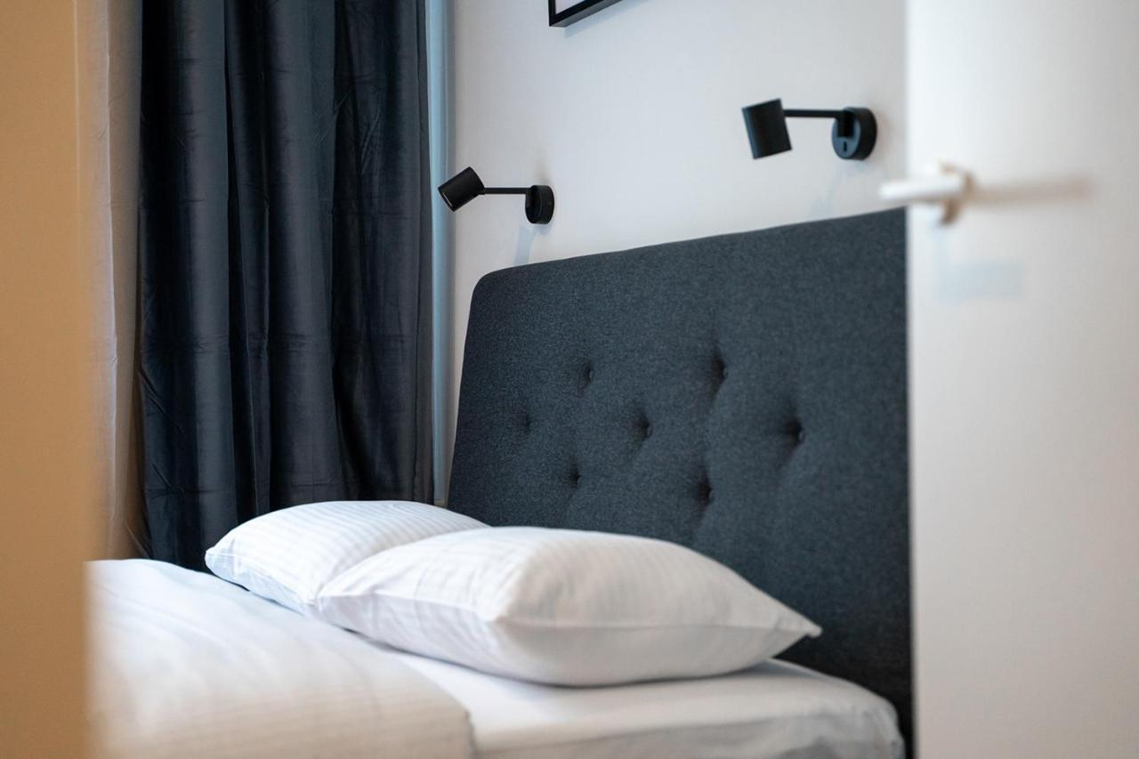 Dzielna Standard Apartment Варшава Екстериор снимка